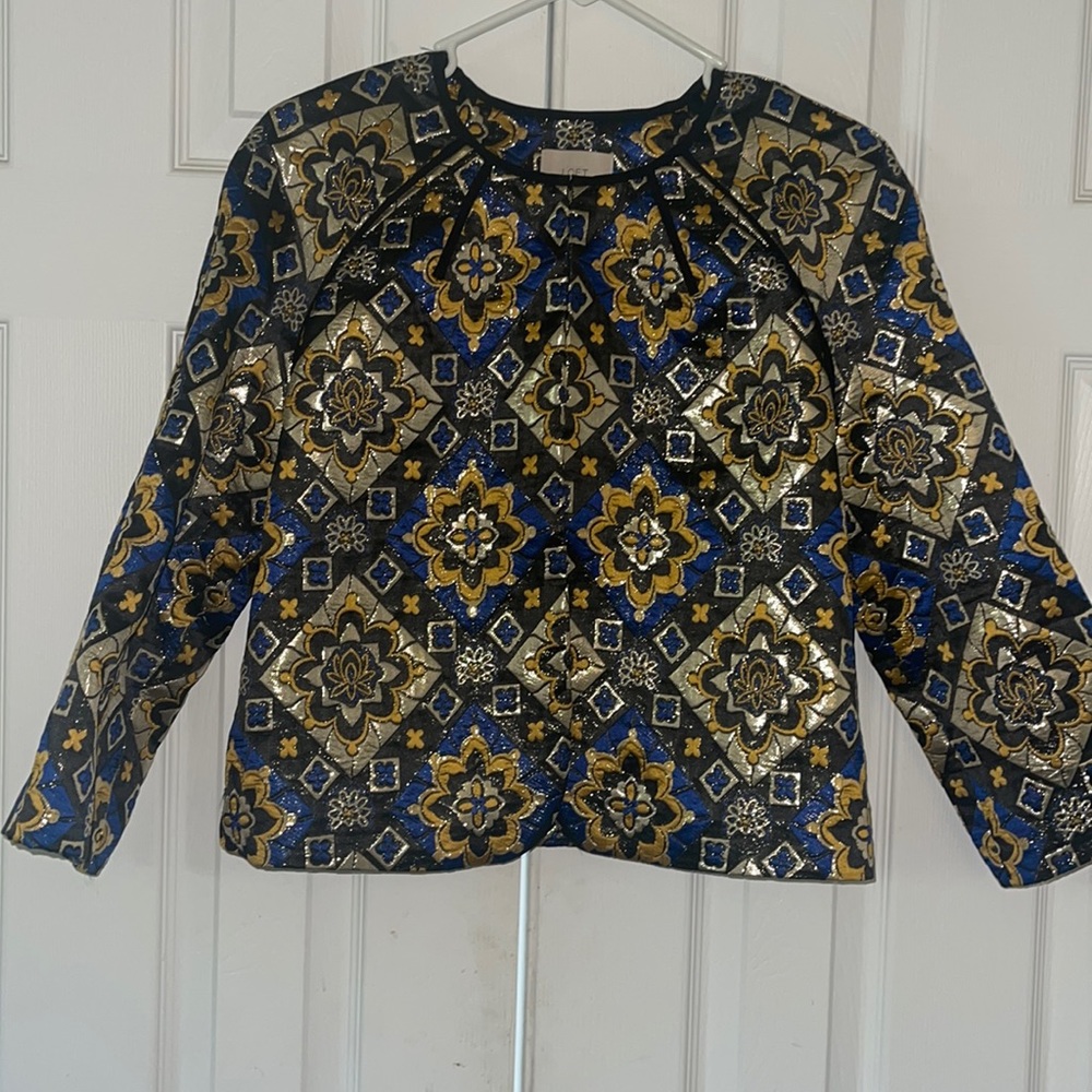 Loft cropt blazer for shoppers that are artsy